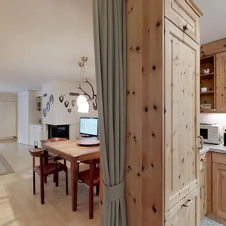 Polaschin E12 Apartmán *